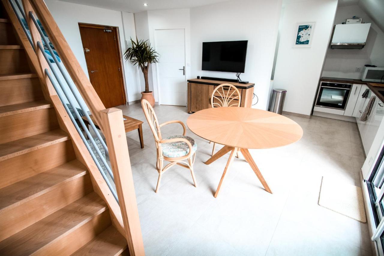 APPART-DUPLEX VUE MER PANORAMIQUE BALCON&PISCINE proche commerce Penmarcʼh Extérieur photo