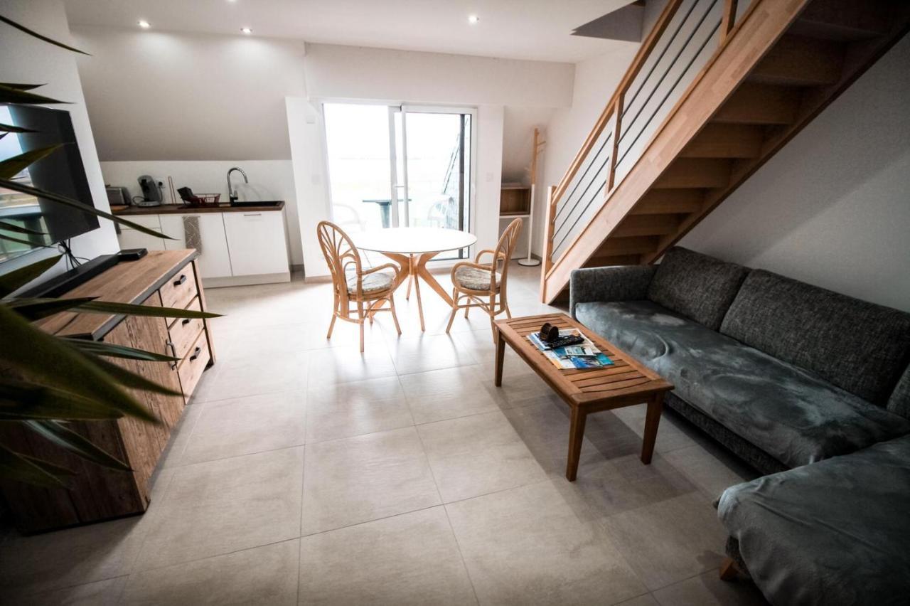 APPART-DUPLEX VUE MER PANORAMIQUE BALCON&PISCINE proche commerce Penmarcʼh Extérieur photo